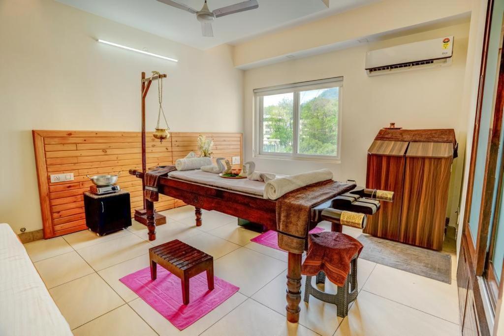 Golden Healing Journeys Homestay Rishīkesh Buitenkant foto